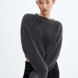 MANGO Women Fuzzy Crop Pullover-image-79