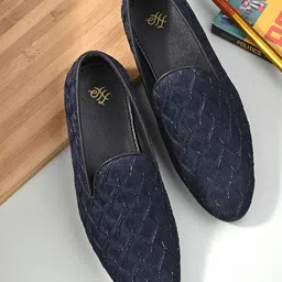 House of Pataudi Men Textured Embellished Comfort Insole Lightweight Mojaris-image-14