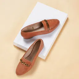 Forever Glam by Pantaloons Women Textured Round Toe Loafers-16