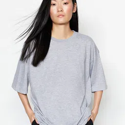 Trendyol Round Neck Drop-Shoulder Sleeves Cotton T-shirt-image-6