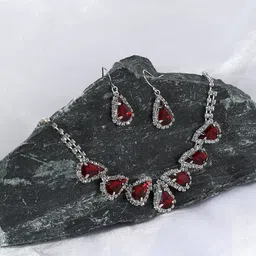 SOHI Silver-Plated AD-Studded & Beaded Jewellery Set-19