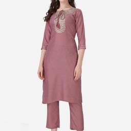 HERE&NOW Ethnic Motif Yoke Design Thread Work Kurta With Trousers-15
