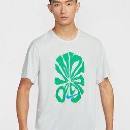 Nike Rise 365 Run Energy Men's Dri-FIT Short-Sleeve Running Top-image-97