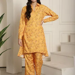 KALINI Floral Printed Shirt Collar A-Line High-Low Kurta With Trouser Set-picture-15