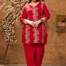 PrettyPlus by Desinoor.com Plus Size Printed Tunic With Palazzos-image-66