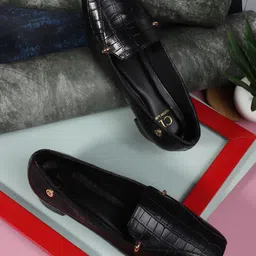 Carlton London Textured Square Toe Block Heeled Pumps-12