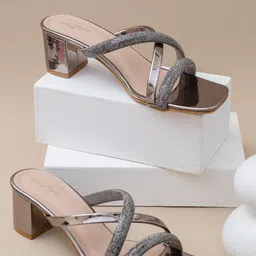 Shezone Women Grey Block Sandals-55