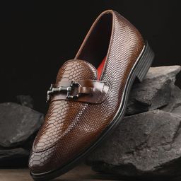 Egoss Platinum Men Textured Round Toe Leather Formal Loafers-image-51