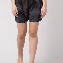 Hive91 Women Grey Checked Sports Shorts-picture-14