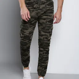 Dennis Lingo Men Olive Green Camouflage Printed Tapered Fit Cotton Joggers-picture-12