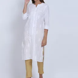 PARAMOUNT CHIKAN Women White Hand Embroidered Cotton Chikankari Kurta-picture-48
