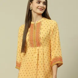 Rangriti Ethnic Motifs Printed Mandarin Collar Shirt Style Top-image-57