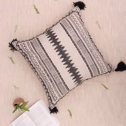 Art Avenue Heart Beige & Black Geometric Printed Cotton Square Cushion Cover-image-97