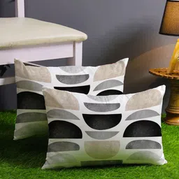 STITCHNEST Black & Green Set of 2 Geometric Round Cushion Covers-32