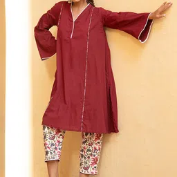 KAORI BY SHREYA AGARWAL Floral Printed V-Neck Pure Cotton A-Line Kurta & Trousers-picture-35