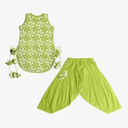 STORY TAILOR Girls Green & White Animal Printed Pure Cotton Kurta with Pyjamas-image-92