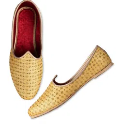Aristitch Men Gold-Toned Textured Mojaris-image-60