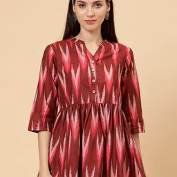 Cot'N Soft Maroon Printed V-Neck Thread Work Pure Cotton Handloom Thread Work Kurti-picture-14
