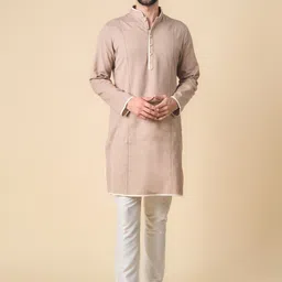 Tasva Men mandarin Collar Cotton Panelled Kurta-57