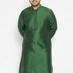 VASTRAMAY Plus Size Men Green Solid Kurta-25