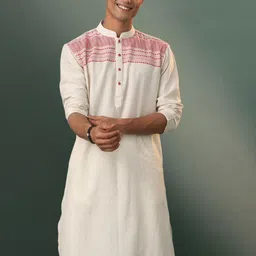 VASTRAMAY Yoke Design Thread Work Cotton Kurta-20