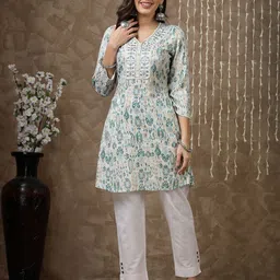 Nayam By Lakshita Green Ethnic Motifs Printed V-Neck Thread Work Thread Work Kurti-image-51