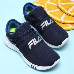 FILA Men Textured Running Shoes-30