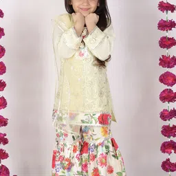 Little Bansi Girls Green Floral Pure Cotton Kurta with Palazzos & With Dupatta-image-95