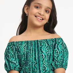 studio rasa Girls Bandhani Print Off-Shoulder Puff Sleeve Ethnic Bardot Crop Top-image-79