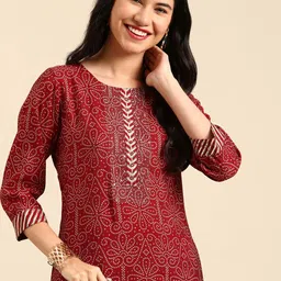SHOWOFF Women Maroon Bandhani Printed Gotta Patti Chanderi Cotton Kurta with Trousers-picture-7