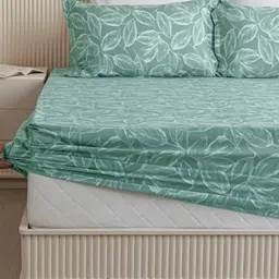 HOMEMONDE Blue & White Floral Cotton 210 TC Fitted King Bedsheet With 2 Pillow Covers-picture-52