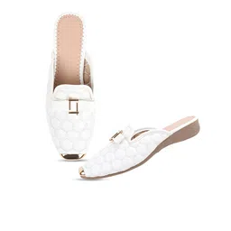 THE WHITE POLE Women White Ethnic Bows Flats-17