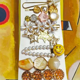 Proplady Women Gold-Toned & Gold-Toned Embellished Alligator Hair Clip-image-96