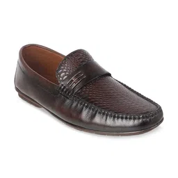 Mochi Men Brown Textured Leather Loafers-picture-42
