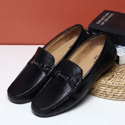 Teakwood Leathers Men Black Textured Leather Loafers-picture-33
