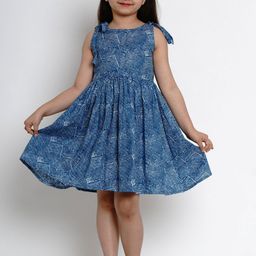 Bitiya by Bhama Girls Blue Printed Floral Dress-17