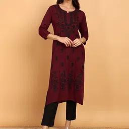TOP N THREAD Floral Embroidered Round Neck Chikankari Machine Weave Straight Kurta-image-59