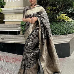 revika Woven Design Zari Pure Silk Kanjeevaram Saree-picture-33