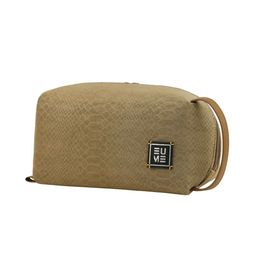 EUME Unisex Travel Kit-image-75