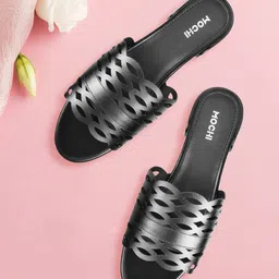 Mochi Women Black Textured Heels-49