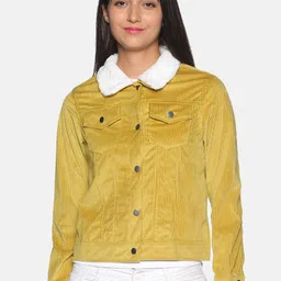Campus Sutra Women Yellow Contrast Faux Fur Collar Crop Denim Jacket-picture-5