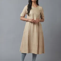 W Women Beige Embellished Keyhole Neck Flared Kurta-41