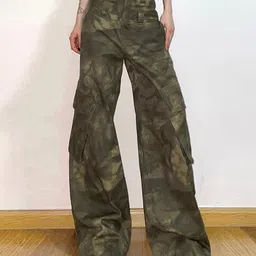 Stylecast X KPOP Women Camouflage Original Flared Mid-Rise Cotton Cargo Trouser-image-77