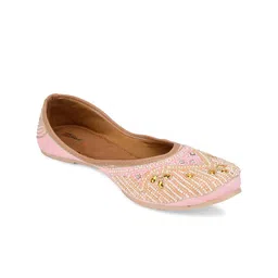 DESI COLOUR Women Pink Embellished Ethnic Mojaris-image-85