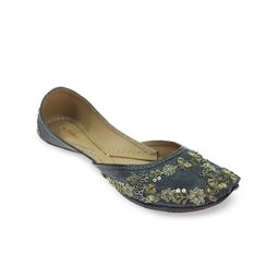 Fulkari Women Embellished Pure Leather Ethnic Mojaris-image-90