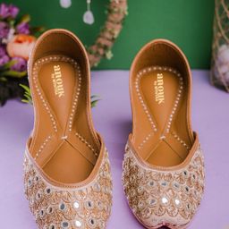 Anouk Women Cream-Coloured Ethnic Embellished Fabric Mojaris-image-10