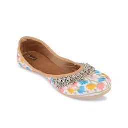 DESI COLOUR Square Toe Ethnic Embellished Embroidered Mojaris-41