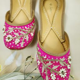 Fulkari Embellished Round Toe Leather Mojaris-16