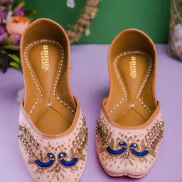 Anouk Women Rose Gold Coloured Ethnic Embellished Mojaris-image-5