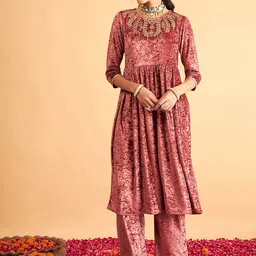 Shae by SASSAFRAS Pink Beads and Stones Velvet Anarkali Gathered Kurta-picture-46